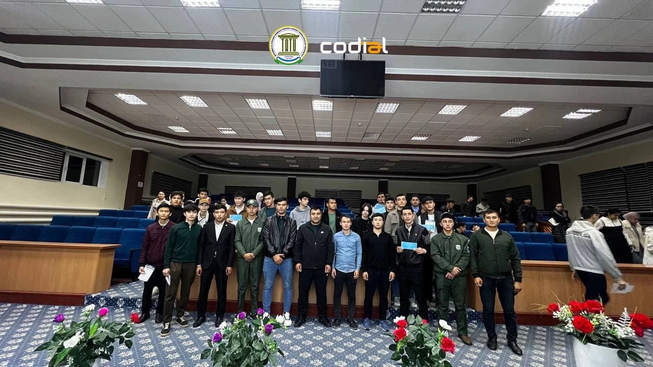 Codial o'quvchilari darsda